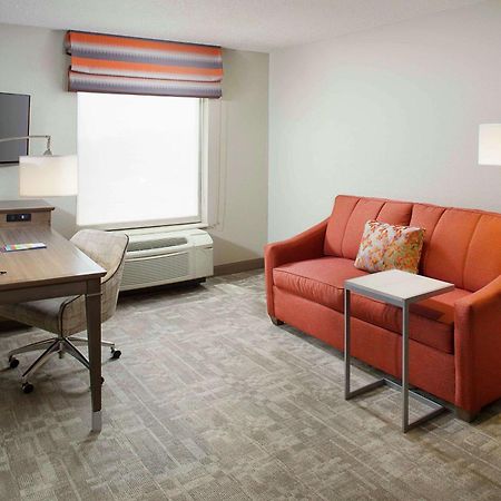 Hampton Inn By Hilton Garden City Long Island Ngoại thất bức ảnh
