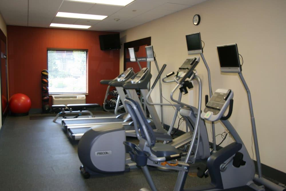 Hampton Inn By Hilton Garden City Long Island Ngoại thất bức ảnh