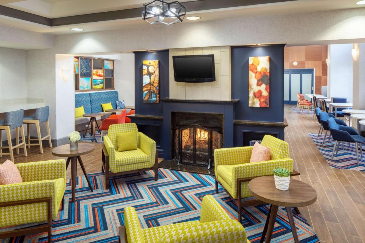 Hampton Inn By Hilton Garden City Long Island Ngoại thất bức ảnh