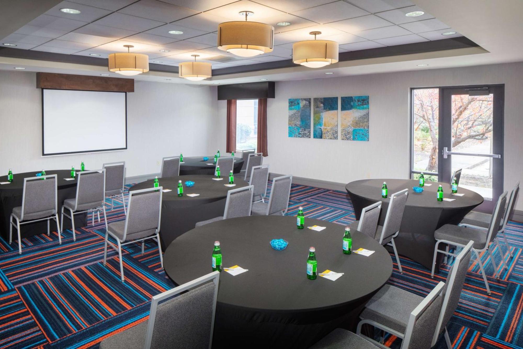 Hampton Inn By Hilton Garden City Long Island Ngoại thất bức ảnh