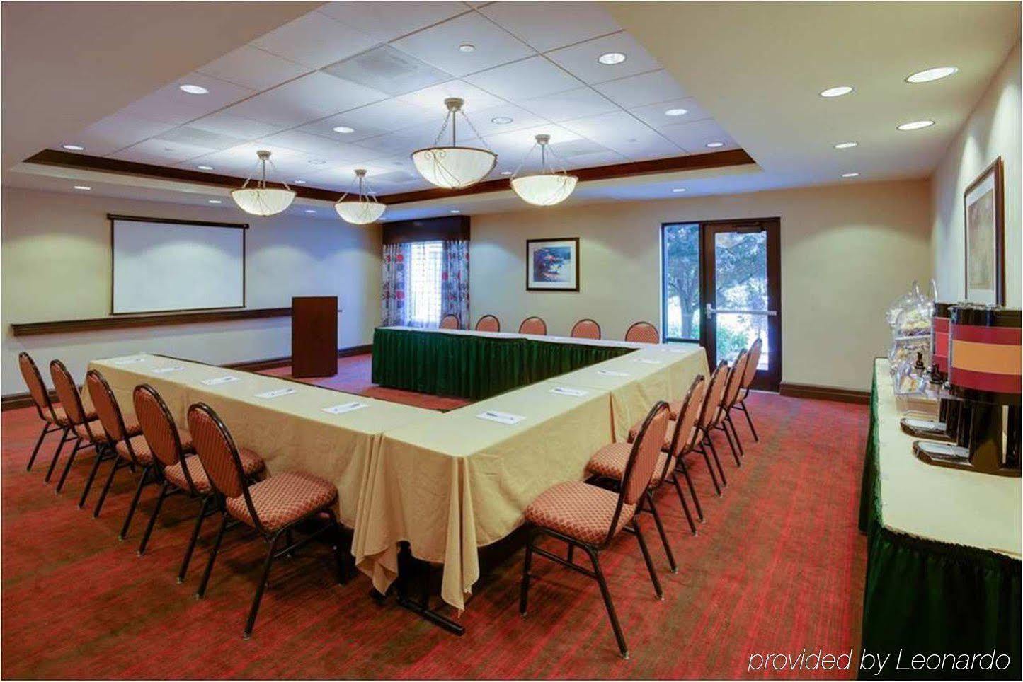Hampton Inn By Hilton Garden City Long Island Ngoại thất bức ảnh